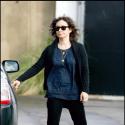 Sara Gilbert et sa chérie Allison Adler, en balade amoureuse avec leurs enfants !