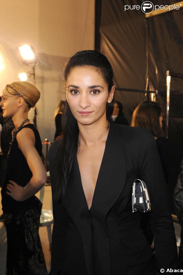 Rachida Brakni au défilé Elie Saab