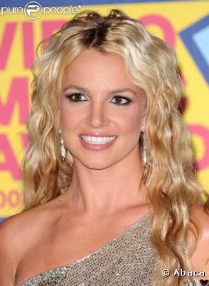 Britney Spears, 27 ans, a connu beaucoup de déboires ces dernières années, professionnellement et personnellement. La méga-star, qui a effectué un retour fracassant cette année, doit désormais chercher juste quelqu'un de bien...