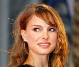 La belle Natalie Portman, 27 ans, est célibataire en ce moment depuis que sa love story avec le musicien Devendra Banhart a pris fin. Avec son regard et son talent, pas sûr qu'elle le reste longtemps !