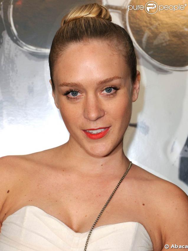 Egérie du cinéma indépendant ( Kids ,  Zodiac ), Chloë Sevigny, 34 ans, s'est séparée après huit ans d'amour du rocker Matthew McAuley. Il lui faudrait certainement un gentilhomme pour la consoler !