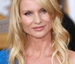 Nicollette Sheridan, 45 ans, avait conquis le coeur du sympathique David Spade mais les rumeurs d'une relation se sont évanouies depuis. La plus garce des Desperate Housewives aurait donc retrouvé le célibat ? 