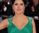 Avec son regard et son punch latin, la voluptueuse actrice mexicaine Salma Hayek est une maman de 42 ans radieuse. Côté coeur, on ne la voit plus avec le riche François-Henri Pinault...