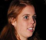 La Princesse Beatrice d'York à la sortie d'une discothèque, hier 