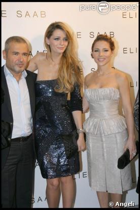 Mischa Barton adore la mode. Au défilé Elie Saab, elle a prouvé son goût pour la belle lingerie !