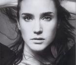Jennifer Connelly sera l'égérie de Balenciaga