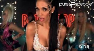 Les Pussycat Dolls dans Bottle Pop