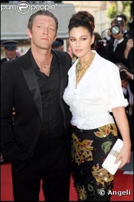 Monica Bellucci et Vincent Cassel à Cannes, en 2008. Les étudiants ont cédé la place à des gravures de mode !