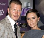 David et Victoria Beckham, 10 ans plus tard... Posh a repris leurs vies (et leurs looks !) en main, pour devenir des sosies de Ken et Barbie. 