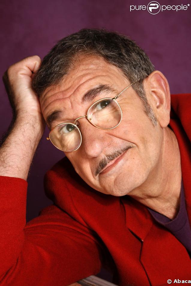 Richard Gotainer, star des années 80, nous a fait danser avec ses chansons décalées ! Qui a oublié 