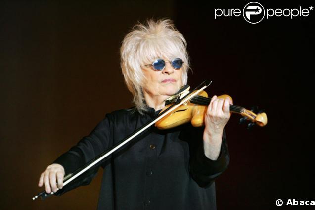 Catherine Lara, star des années 80, nous a fait bouger sur plusieurs titres dont le fameux 