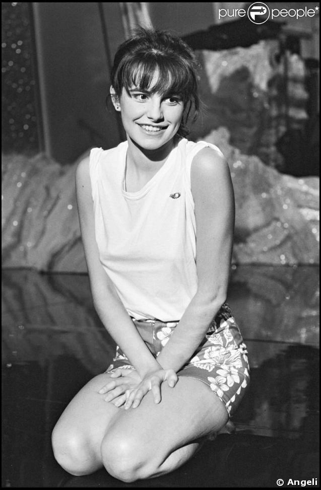 Lio la coquine ! Dans les années 80, elle jouait l'ingénue en chantant 