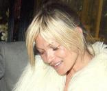 Kate Moss et son manteau improbable ! 25/02/09