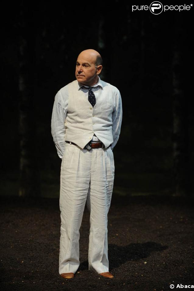 Didier Benureau  au théâtre des Bouffes du Nord à Paris  