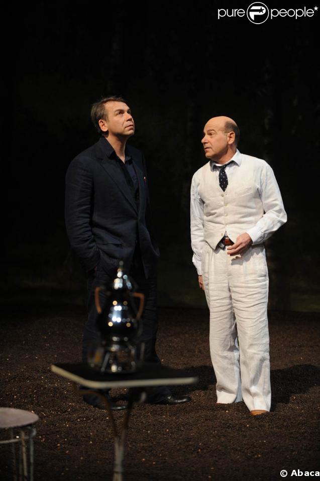 Philippe Torreton joue au côté de Didier Benureau  au théâtre des Bouffes du Nord à Paris  