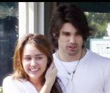 Justin Gaston et Miley Cyrus