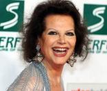 La mythique comédienne italienne Claudia Cardinale, très élégante, était heureuse de participer à la grande cérémonie des Women's World Awards, qui s'est tenue à Vienne, en Autriche, le 5 mars 2009 !