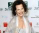 Une Claudia Cardinale resplendissante et très heureuse d'être présente à la grande cérémonie des Women's World Awards, qui s'est tenue à Vienne, en Autriche, le 5 mars 2009 !
