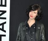 Anna Mouglalis lors du photocall du défilé Chanel au Grand Palais, le 10 mars 2009