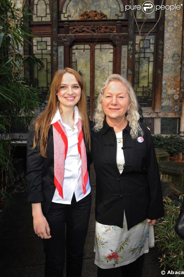 Sara Forestier avec Agnès B au défilé Agnès B ce mardi matin à Paris