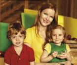 Marcia Cross pose pour la campa...