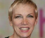 Annie Lennox à Londres pour la promotion de son best-of  The Annie Lennox Collection , le 12 mars 2009