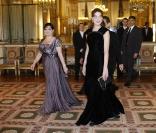 Carla Bruni-Sarkozy et Waafa Sleimane à l'Elysée lors du dîner organisé le 16 mars 2009 