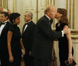Brice Hortefeux, Carla Bruni et Rachida Dati : festival de bisous à l'Elysée ! 