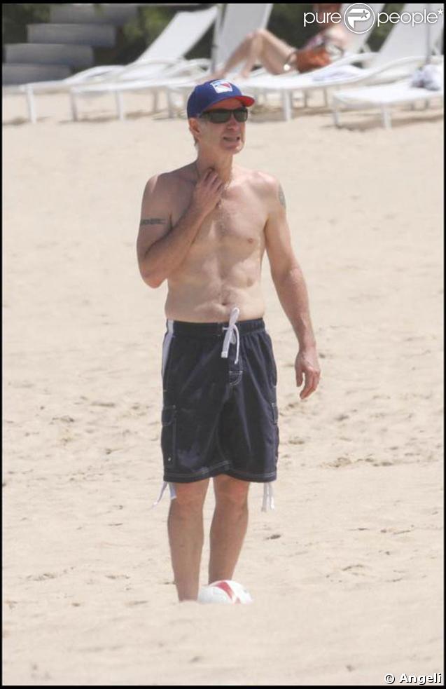 La légende du tennis John McEnroe en vacances en famille à Saint-Barthélemy