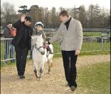 Pour la sixième sixième saison des Dimanches au galop de France Galop, les stars ont été nombreuses à prendre du bon temps en famille. Ce 2e 