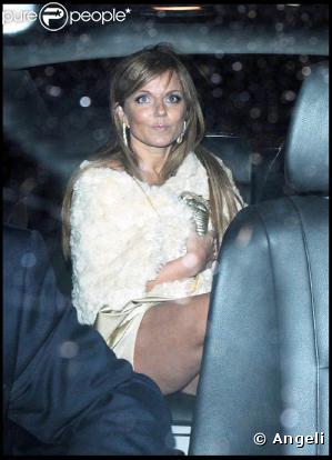 Geri Halliwell, à la sortie du Bar Tini, à Londres, le 23 mars 2009... Allez, un suppo et au lit !