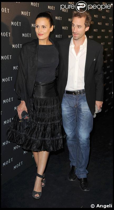Joseph Fiennes  en charmante compagnie à la soirée Moët et Chandon à Londres hier soir