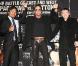 Mickey Rourke se coiffe avec un chihuahua et Mark Wahlberg boit de l'eau... c'est Hollywood !