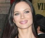 La très belle Georgina Chapman et ses très jolies gambettes, le 31 mars 2009, lors d'une soirée à New York !