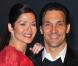 Jill Hennessy et son mari, Paolo Mastropietro, à l"occasion de l"avant-première de "Lymelife", pour l"ouverture du Gen Arts Film Festival, au Visual Arts Theatre de New York, le 1er avril 2009 !