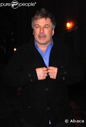 Alec Baldwin, à l'occasion de l'avant-première de "Lymelife", pour l'ouverture du Gen Arts Film Festival, au Visual Arts Theatre de New York, le 1er avril 2009 !