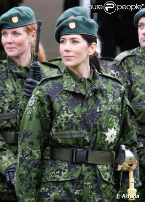 Le lieutenant Mary de Danemark célèbre les soixante ans de la Garde Nationale