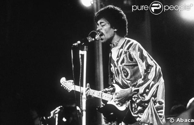 Jimi Hendrix sur scène en 1969