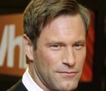 Aaron Eckhart fait partie du casting de The Rhum Diary de Bruce Robinson
