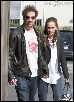 Jennifer Love-Hewitt et Jamie Kennedy se rendent à un déjeuner plus in love que jamais 