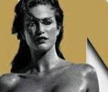 Angie Everhart pour Man magazine