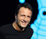 Arthur lors de son premier one-man show  Arthur en vrai  