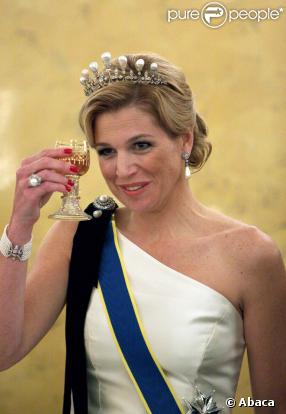 Maxima des Pays-Bas porte un toast en l'honneur de ses hôtes suédois 