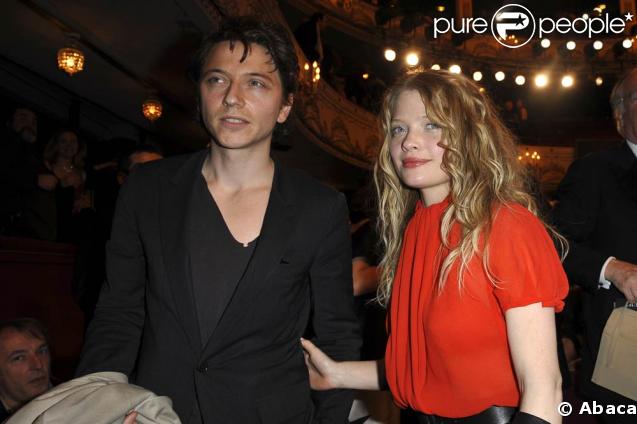 Raphaël et Mélanie Thierry, lors de la 23e cérémonie des Molières, au Théâtre de Paris, le 26 avril 2009 !