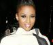 Ciara, la sexystar du Rn'B... très court en bas et très, très décolleté derrière !
