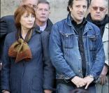 Blanche Raynal et Michel La Rosa - Obsèques de Macha Béranger à Paris en l'église de Saint-Eustache dans le 1er arrondissement le 30 avril 2009