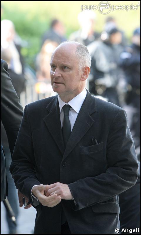 Christophe Girard - Obsèques de Macha Béranger à Paris en l'église de Saint-Eustache dans le 1er arrondissement le 30 avril 2009