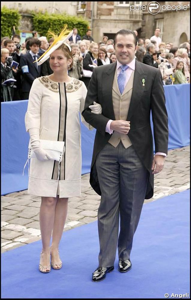    Prince Charles Philippe d'Orléans et Diane de Cadaval au mariage de Jean d'Orléans et de Philomena de Tornos y Steinhart, en la cathédrale de Senlis. <
