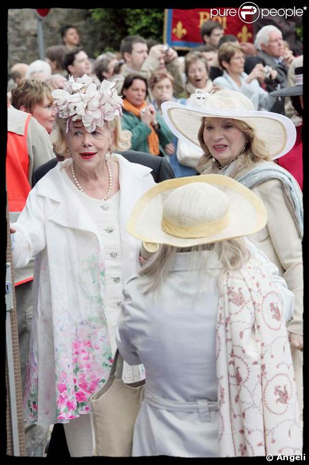    Mariage de Jean d'Orléans et de Philomena de Tornos y Steinhart en la cathédrale de Senlis.   