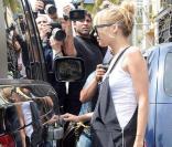 Nicole Richie a déjeuné avec son compagnon Joel Madden le 2 mai dans une ravissante combinaison en soie
